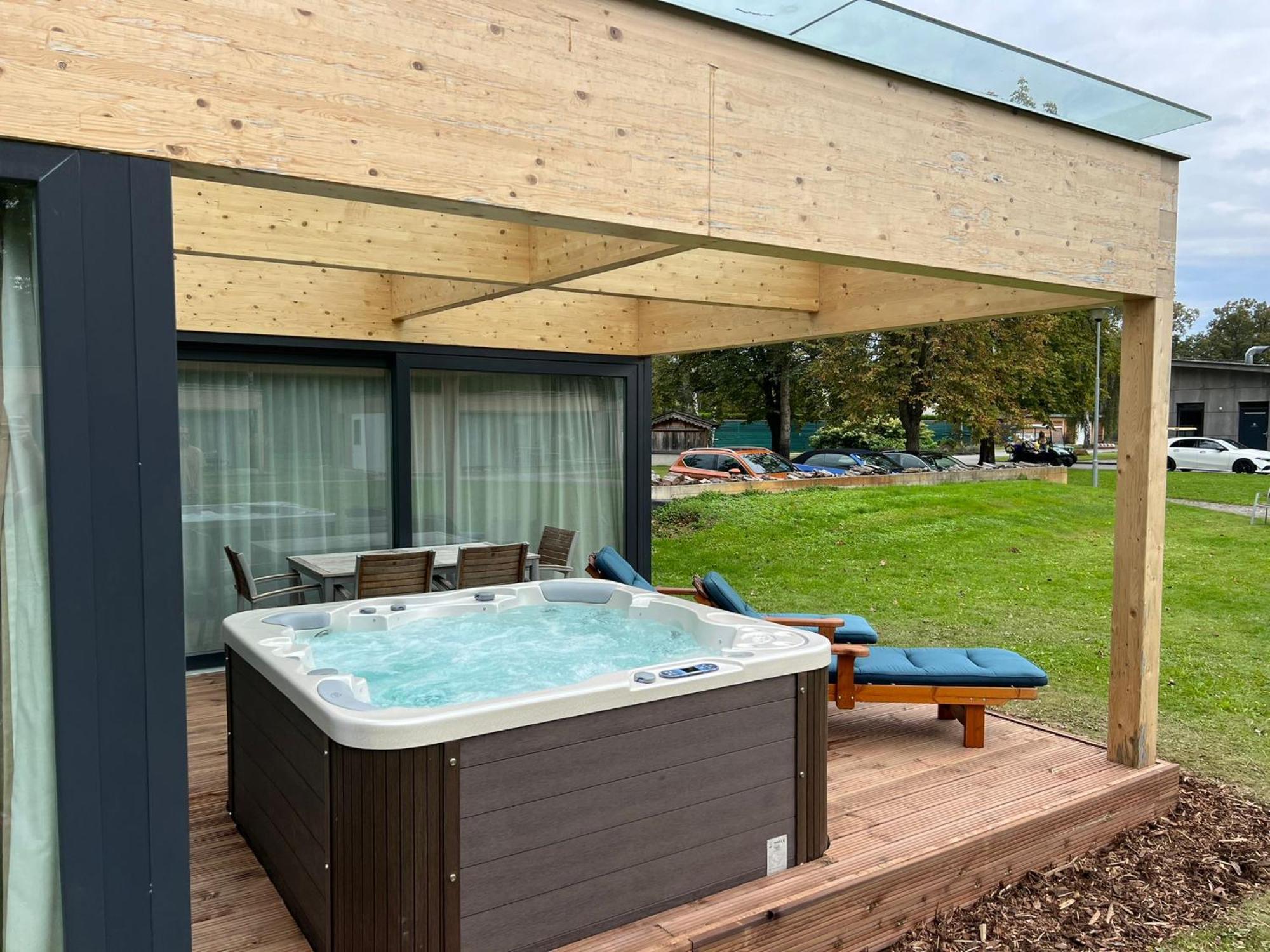 Villa Resort & Organic Spa - Luxusni Apartman S Virivkou Ceske Budejovice Ngoại thất bức ảnh